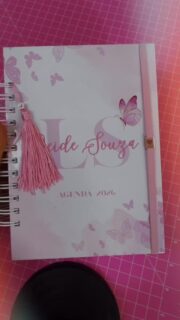 Agenda 2026 já disponível para encomendas! 🗓️
Garanta a sua com antecedência e comece o novo ano organizada e com estilo. 💕
#agenda2026 #agendapersonalizada #agendaartesanal #agendaplanejamento #agendafofa #agendapersonalizada2026 #agendadebolso #planner2026 #plannerdigital #organização2026